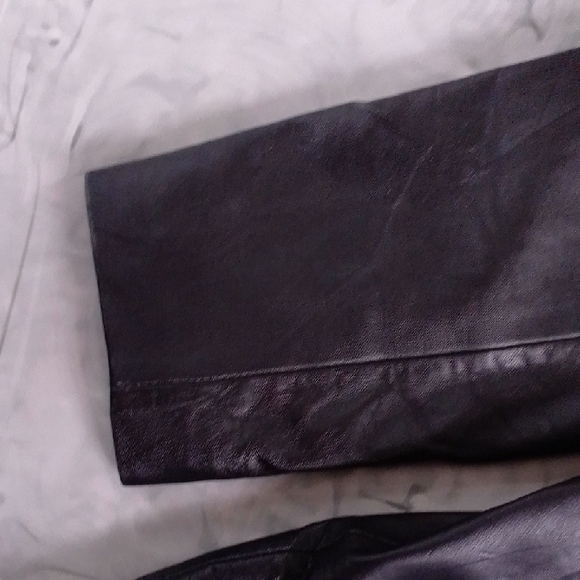Vintage 90s Lambskin Leather Jacket - Picture 5 of 9